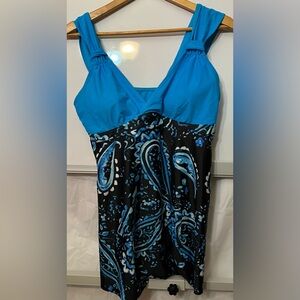 Sz L Women’s 2-piece black and teal blue swimsuit.